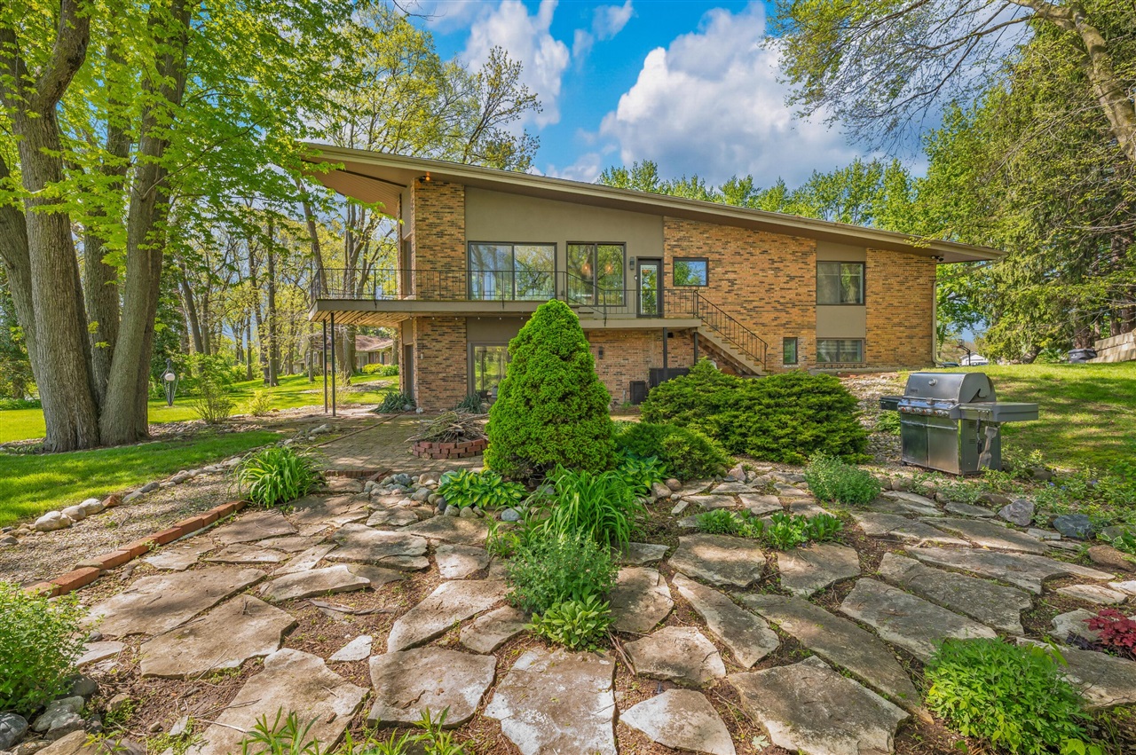 main property photo 65
