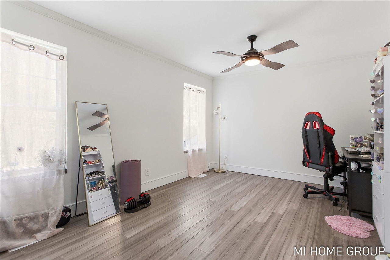 main property photo 57