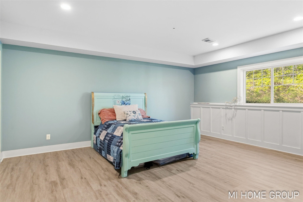 main property photo 65