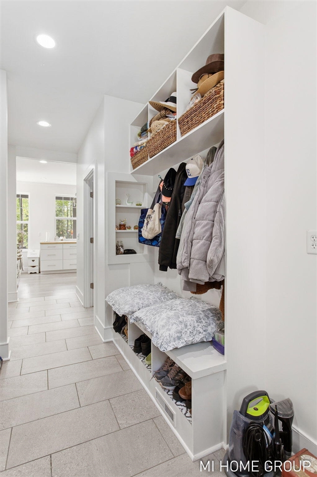 main property photo 71