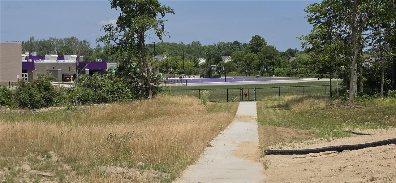 main property photo 46