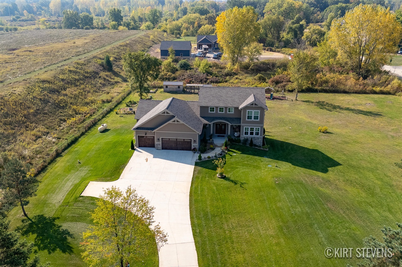 main property photo 46