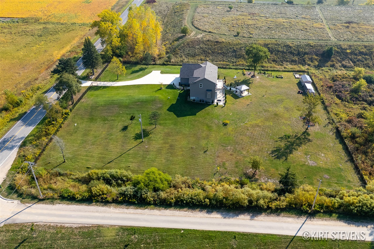 main property photo 49