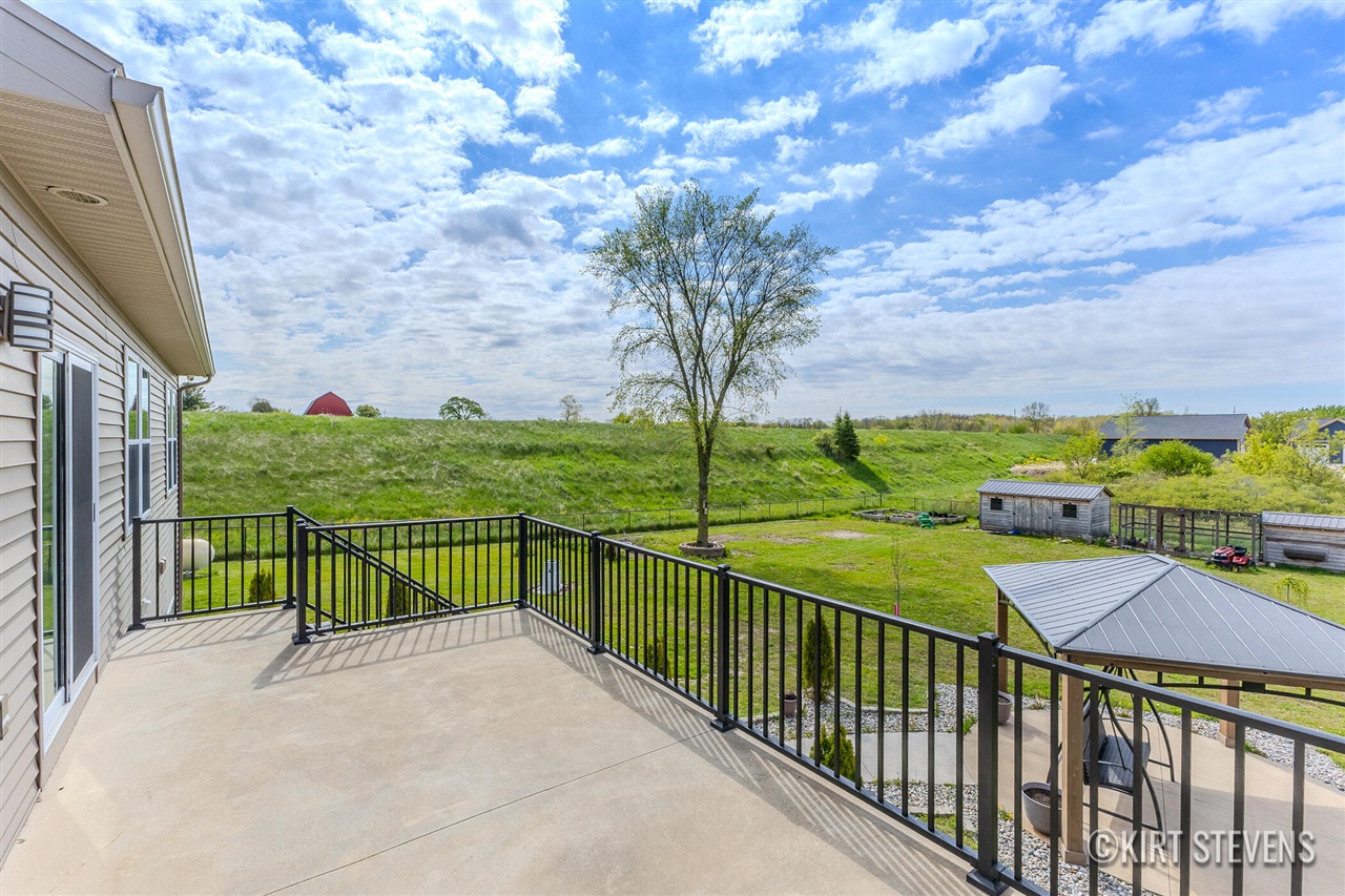 main property photo 50