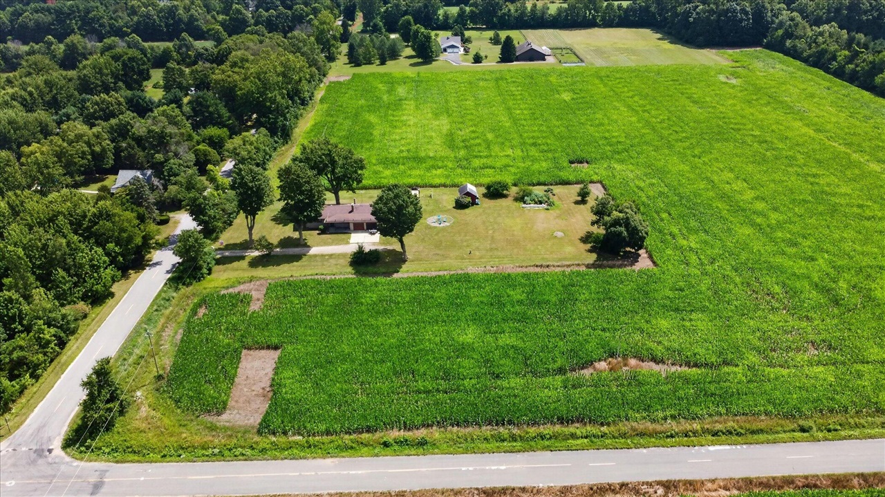 main property photo 33