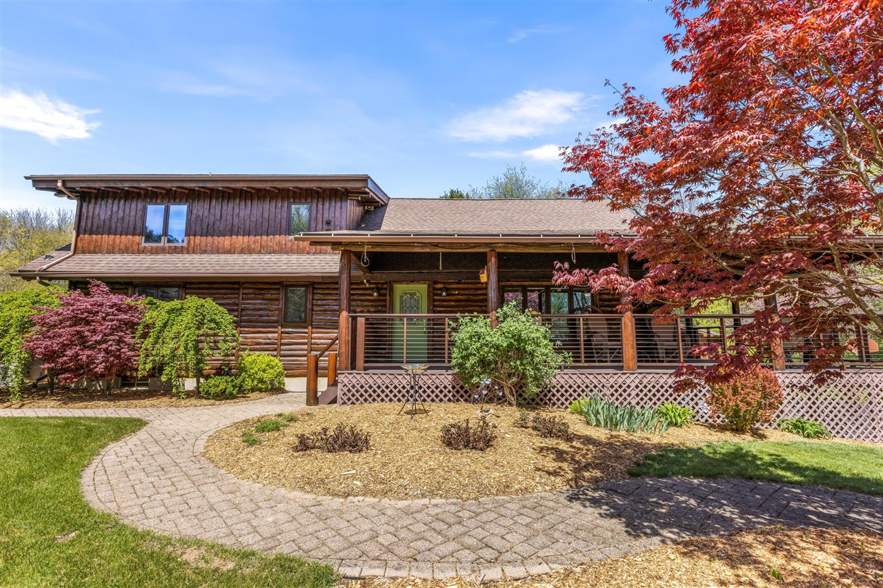 main property photo 2
