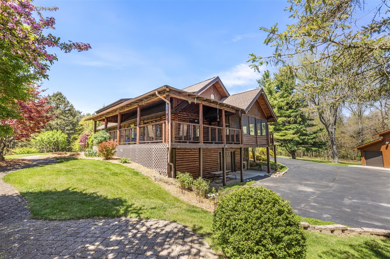 main property photo 5