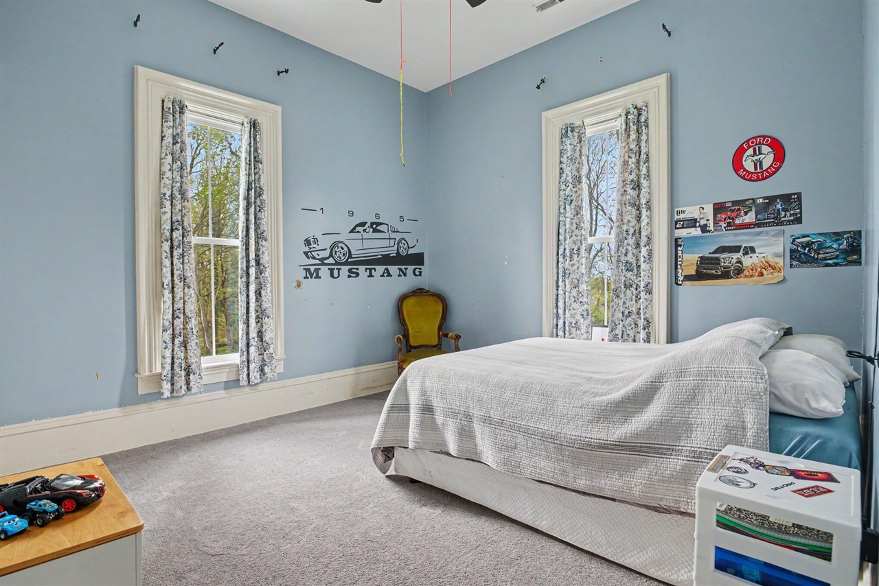 main property photo 36