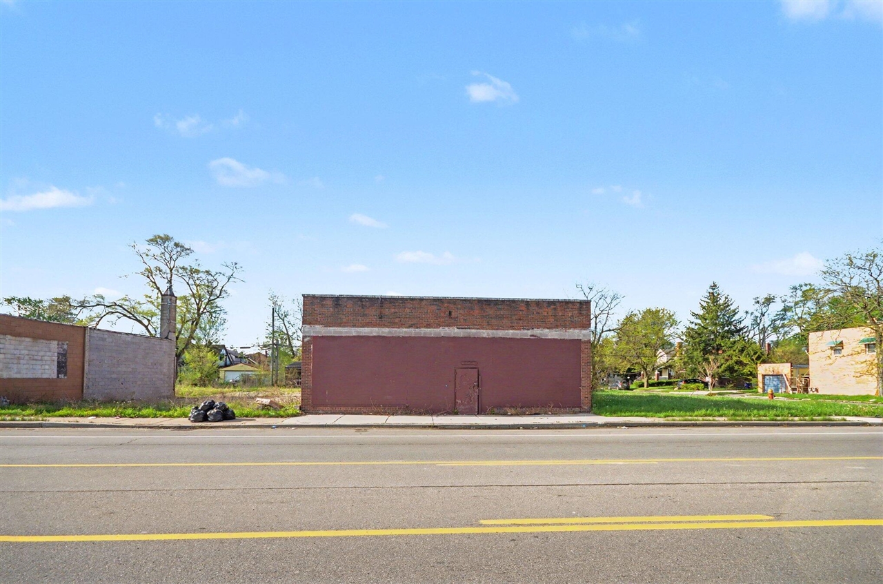 main property photo 5