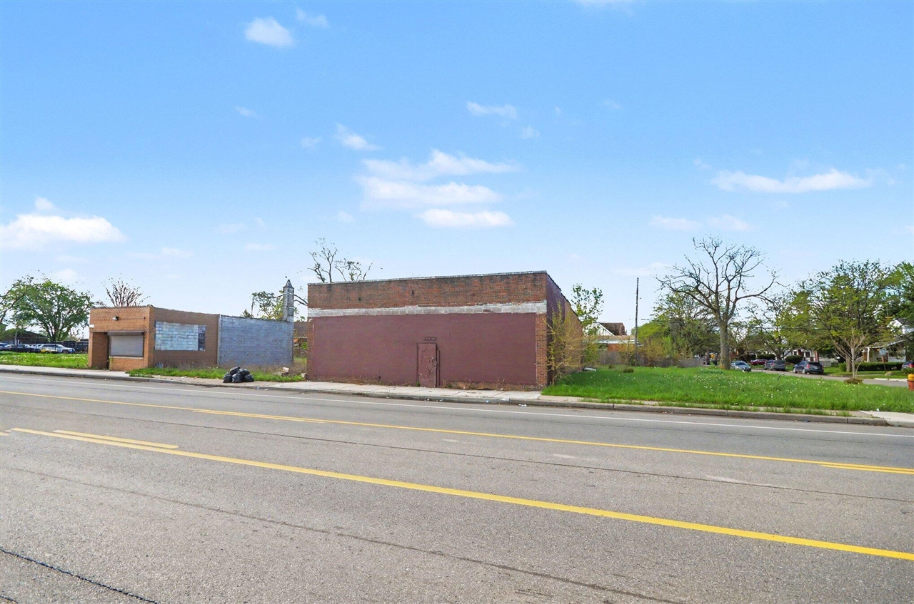 main property photo 8