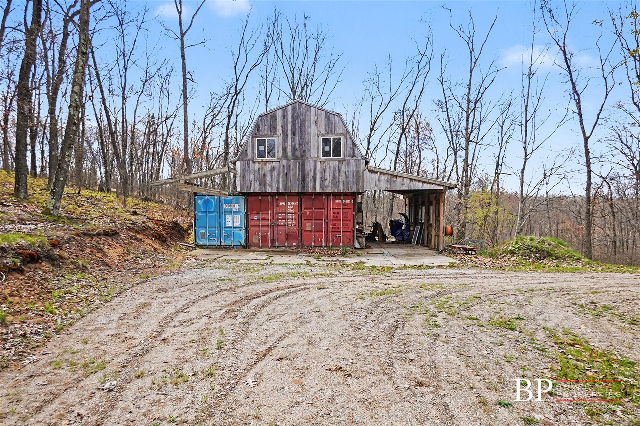 main property photo 12