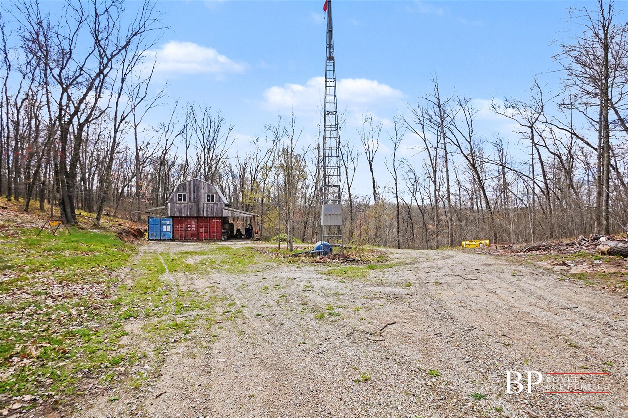 main property photo 15