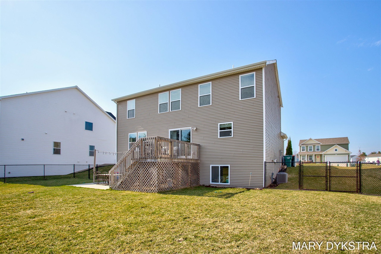 main property photo 59