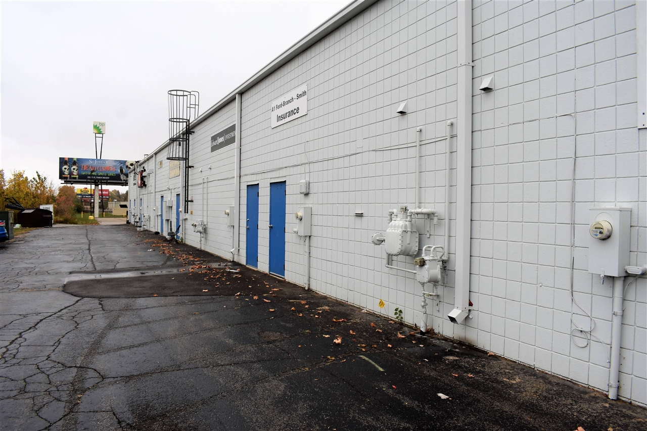 main property photo 9