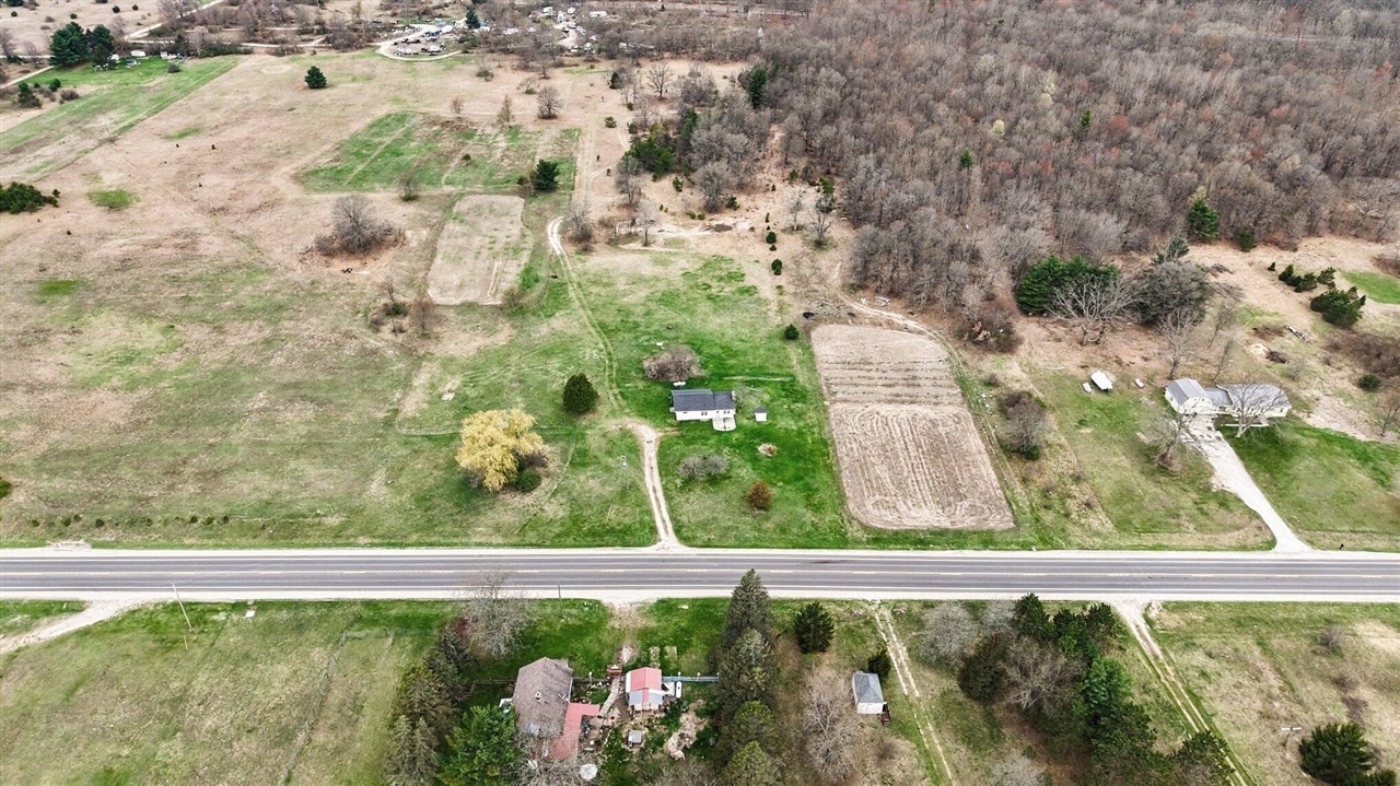main property photo 24