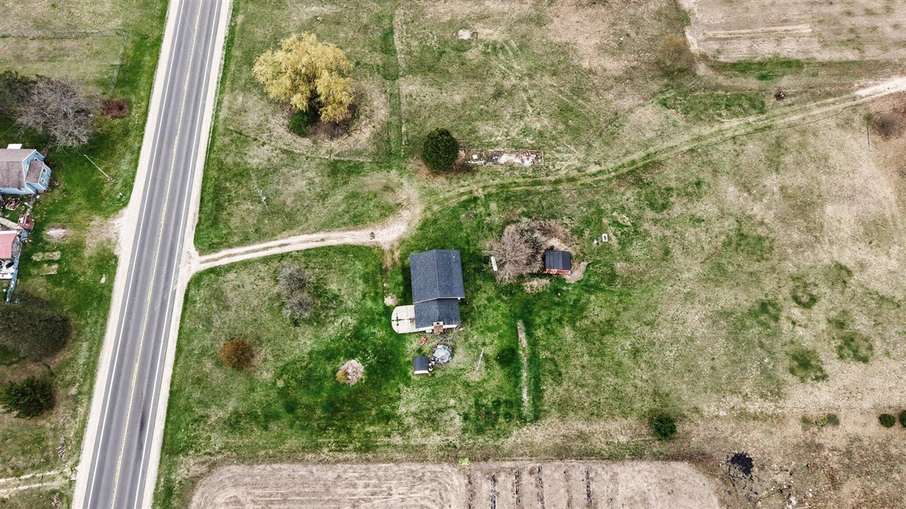 main property photo 27
