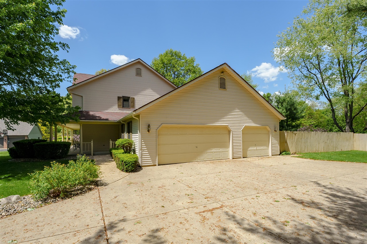 main property photo 33