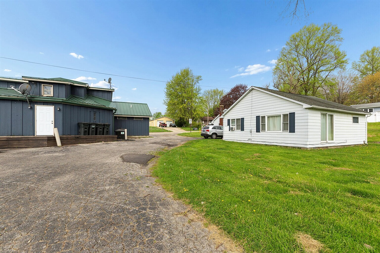 main property photo 22