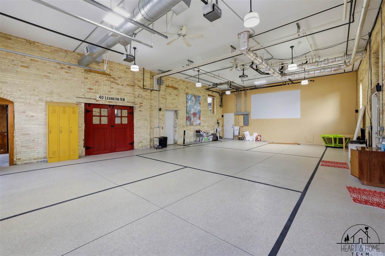 main property photo 70