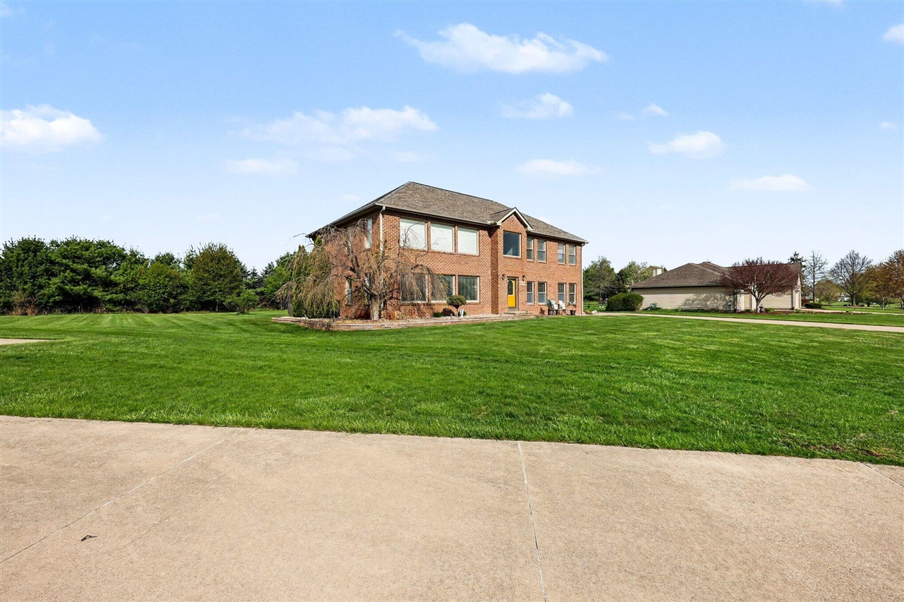 main property photo 35