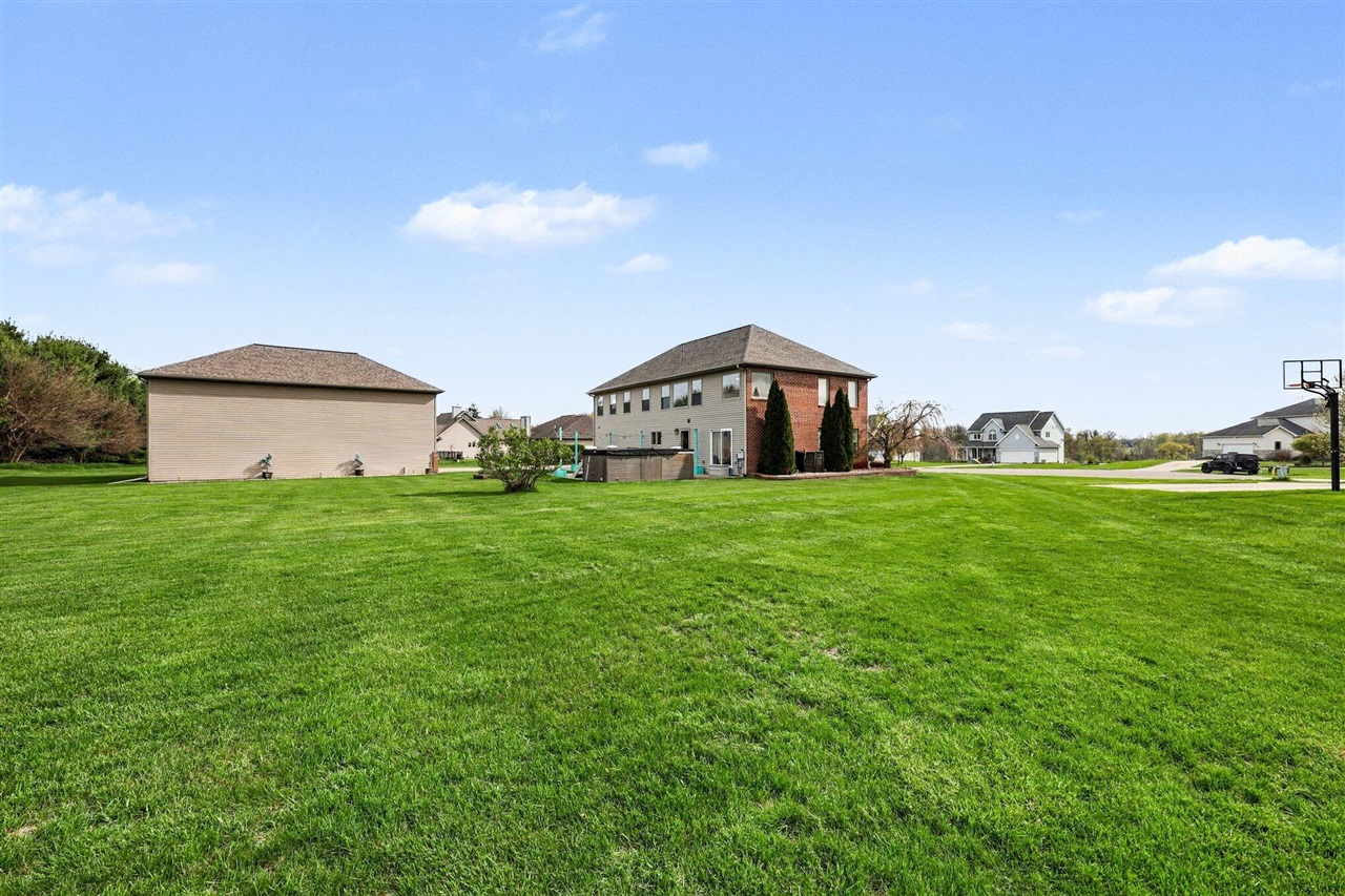 main property photo 39