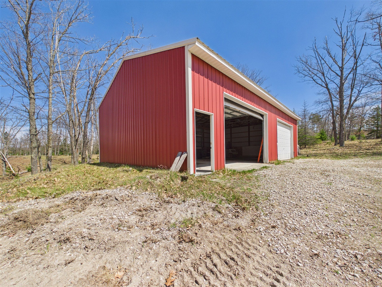 main property photo 68