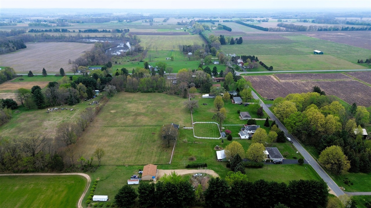 main property photo 12