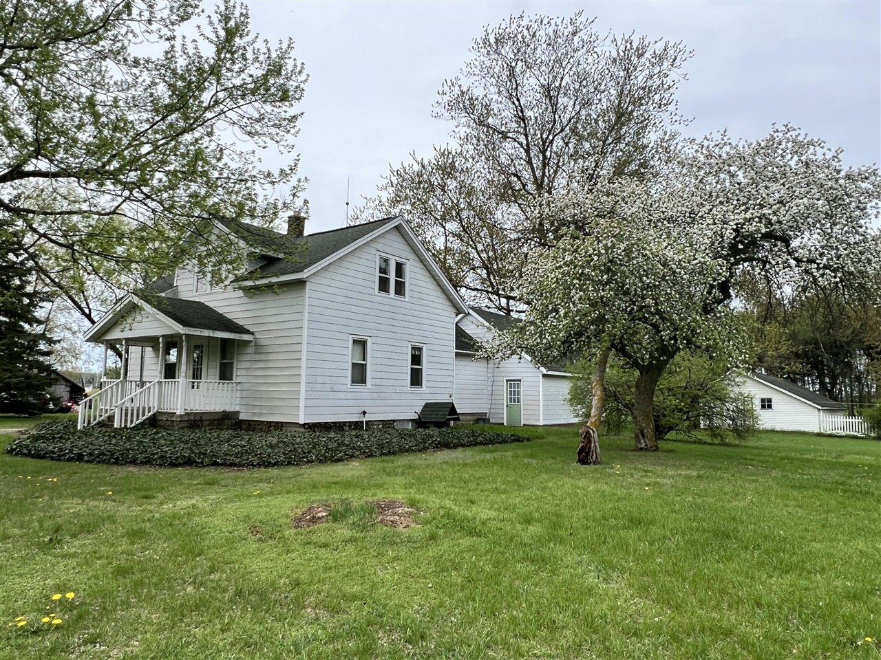 main property photo 9
