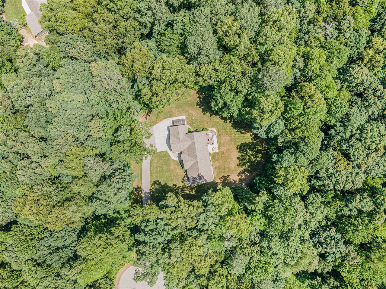 main property photo 41