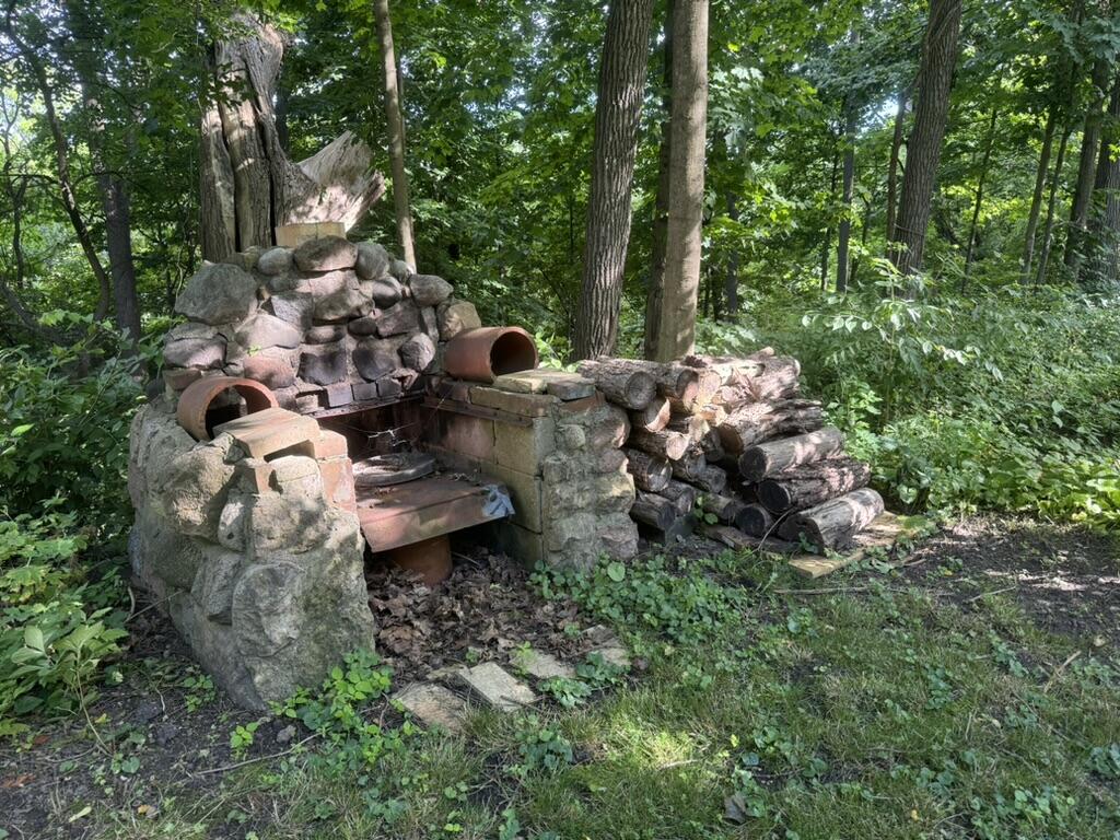 main property photo 41