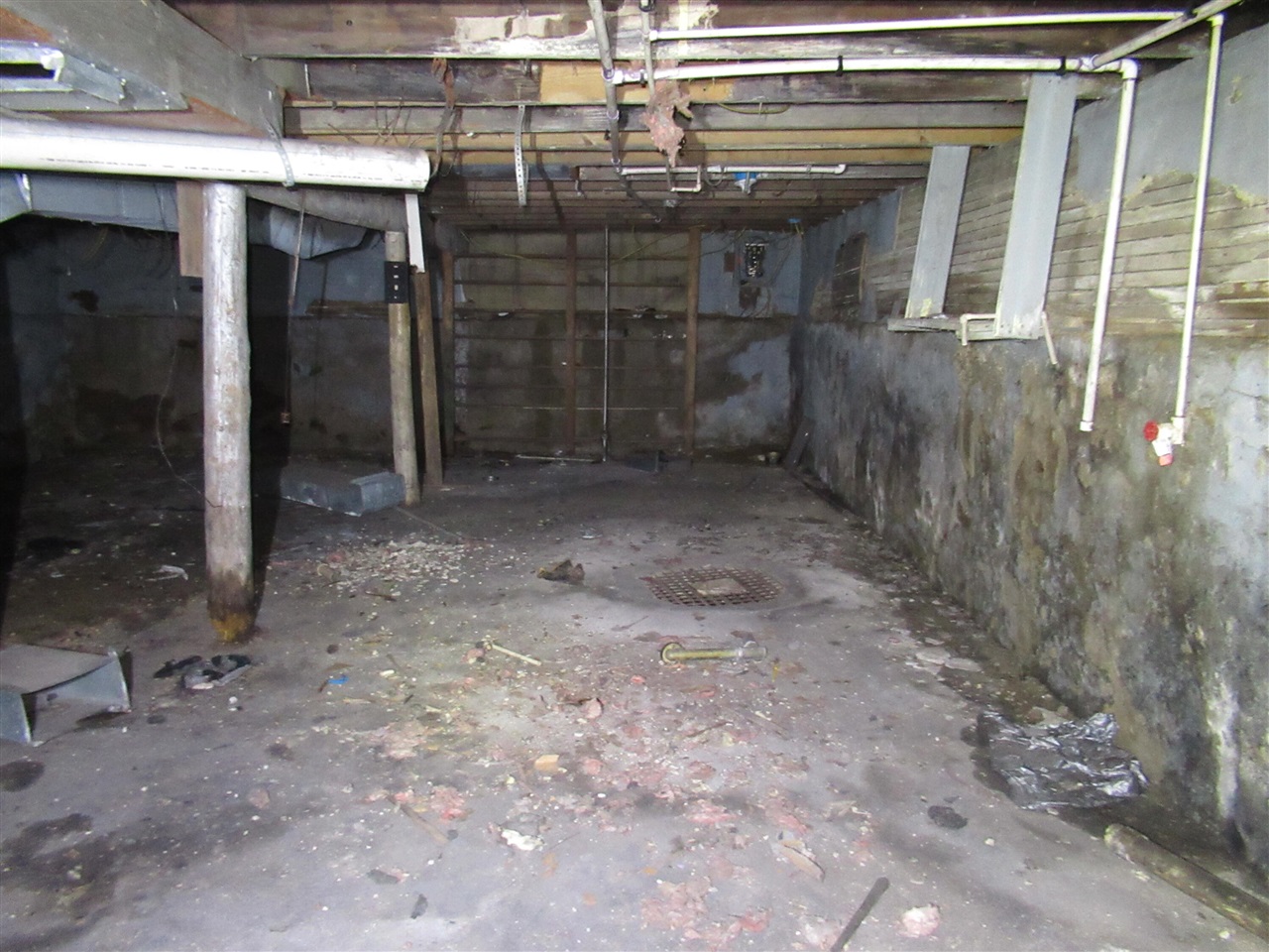 main property photo 11