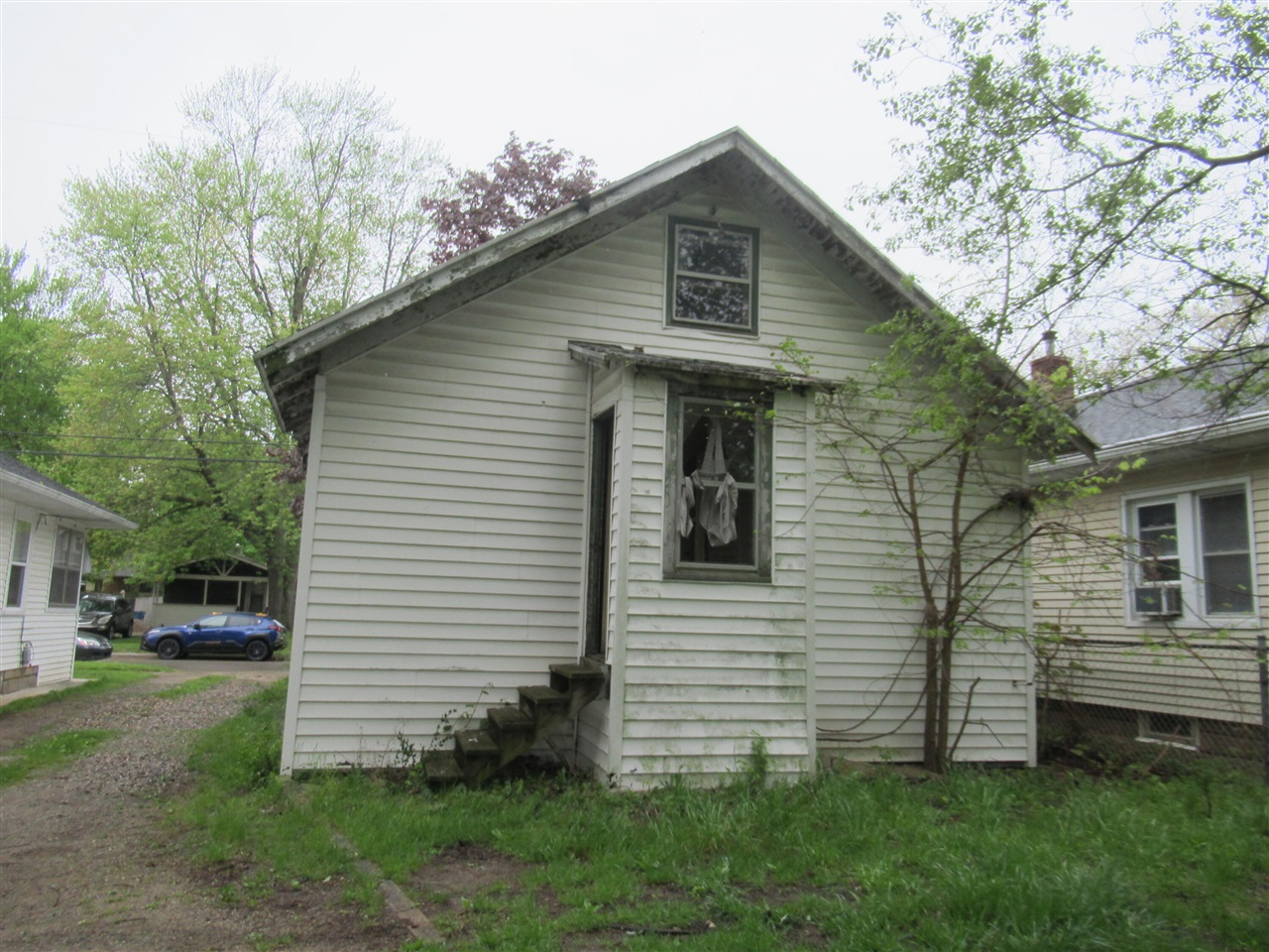 main property photo 2