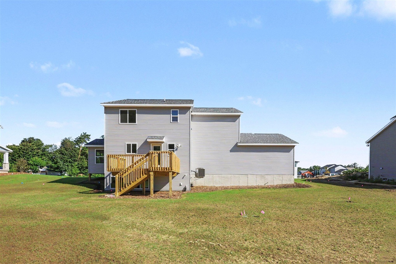 main property photo 12