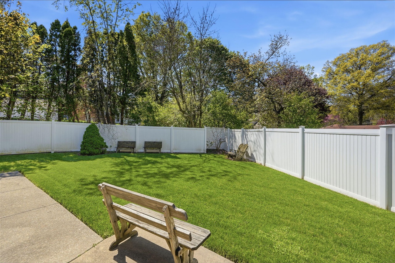 main property photo 70