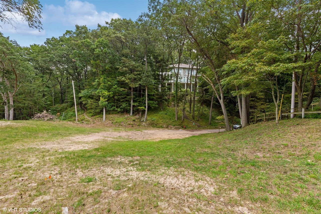 main property photo 15