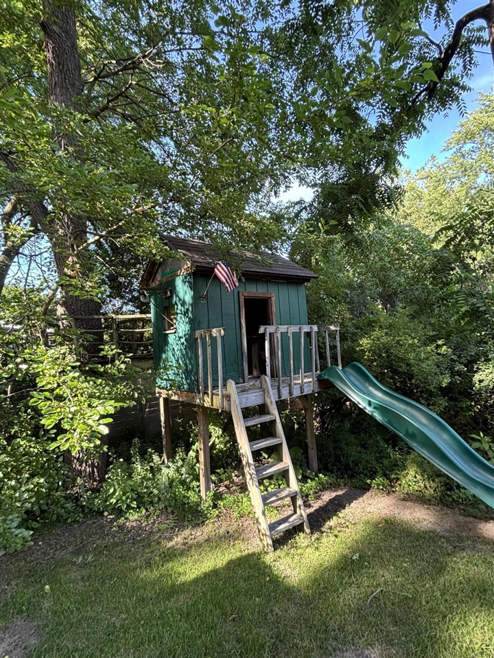 main property photo 46
