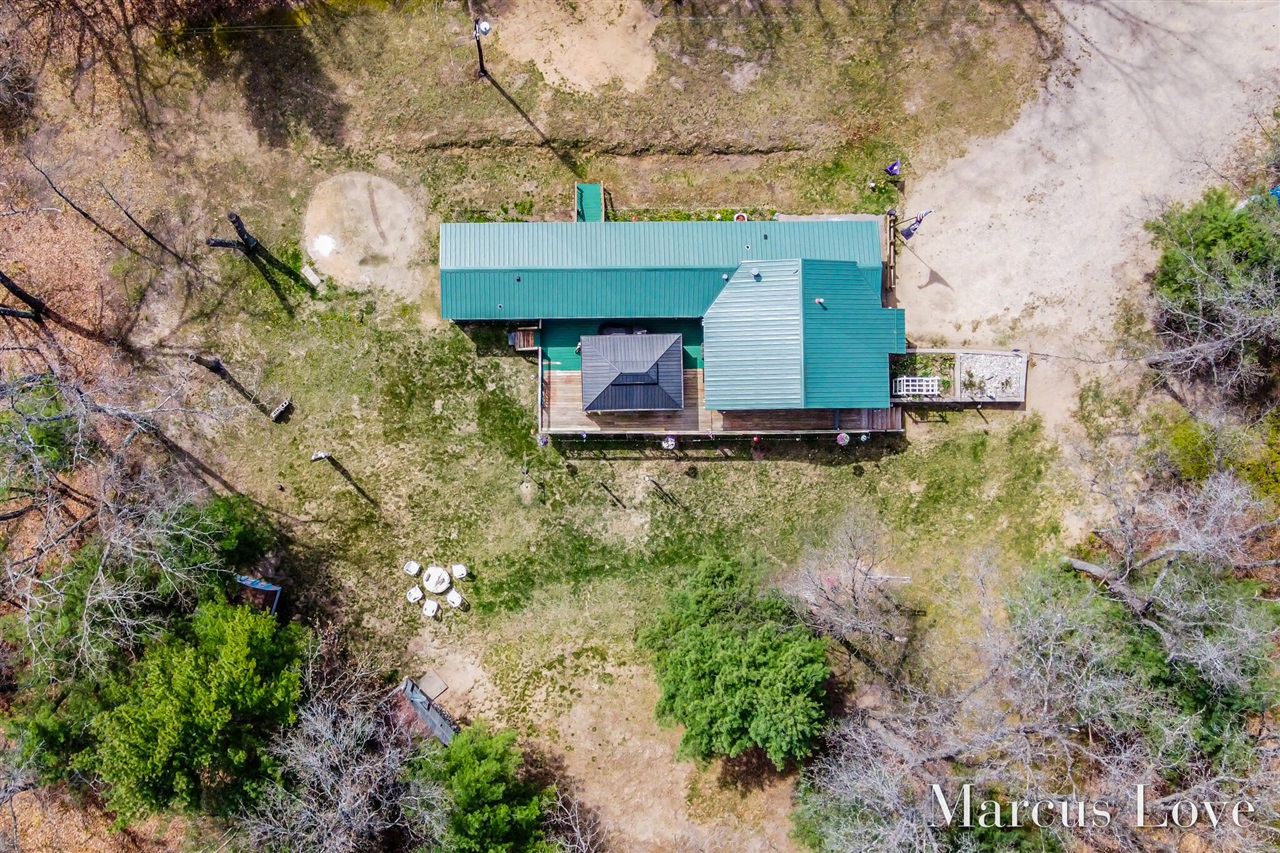 main property photo 20