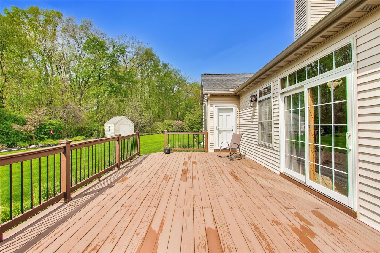 main property photo 44