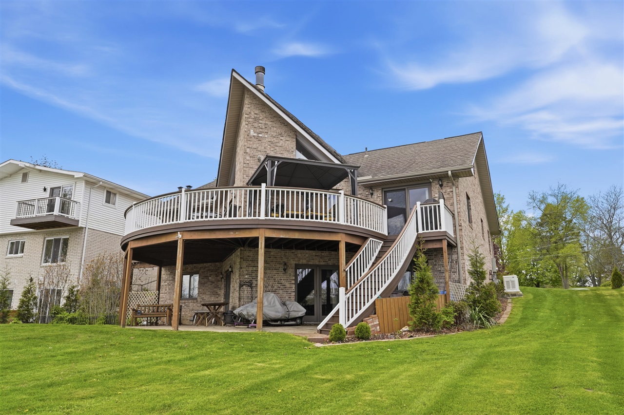 main property photo 37