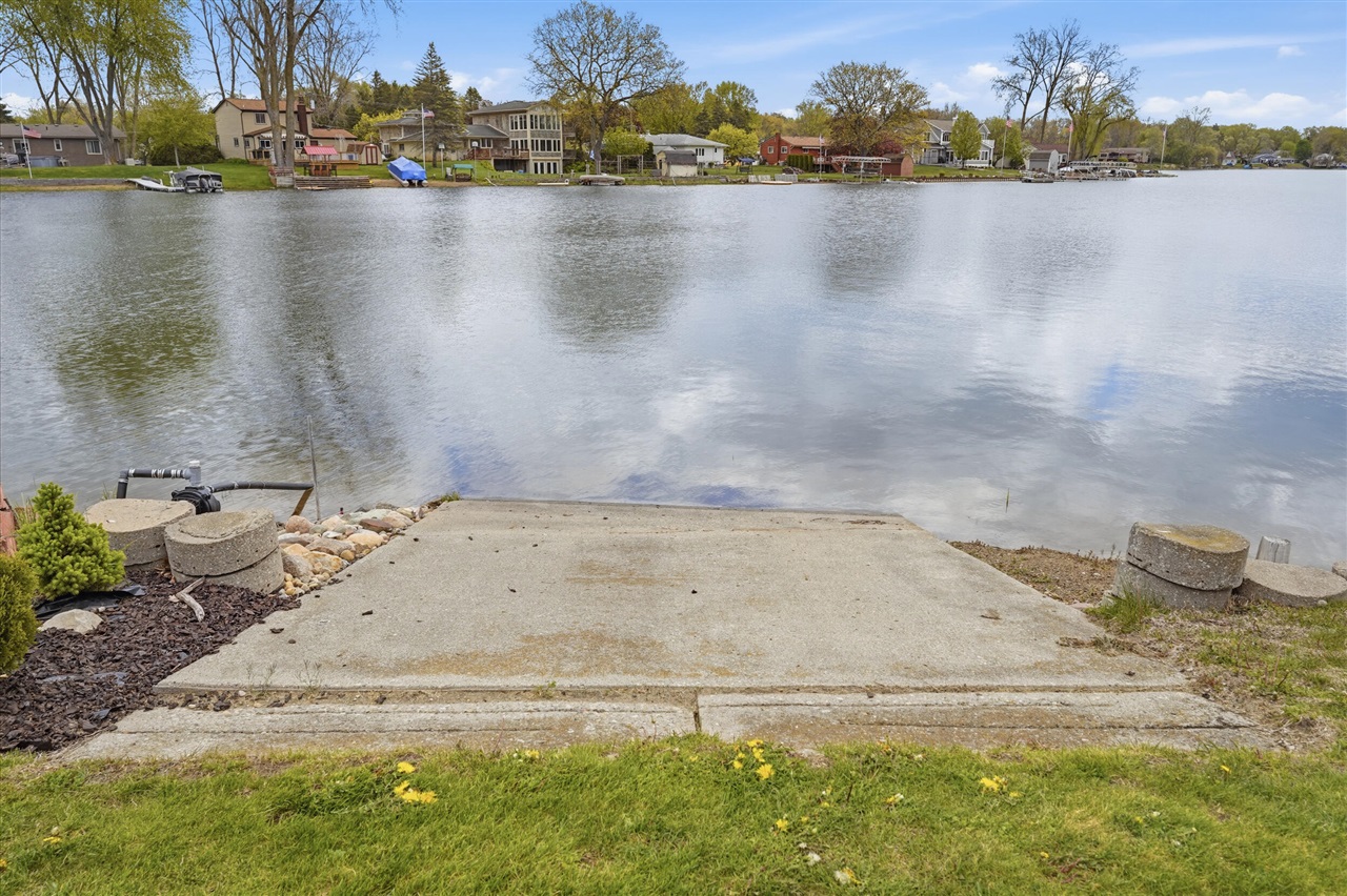 main property photo 46