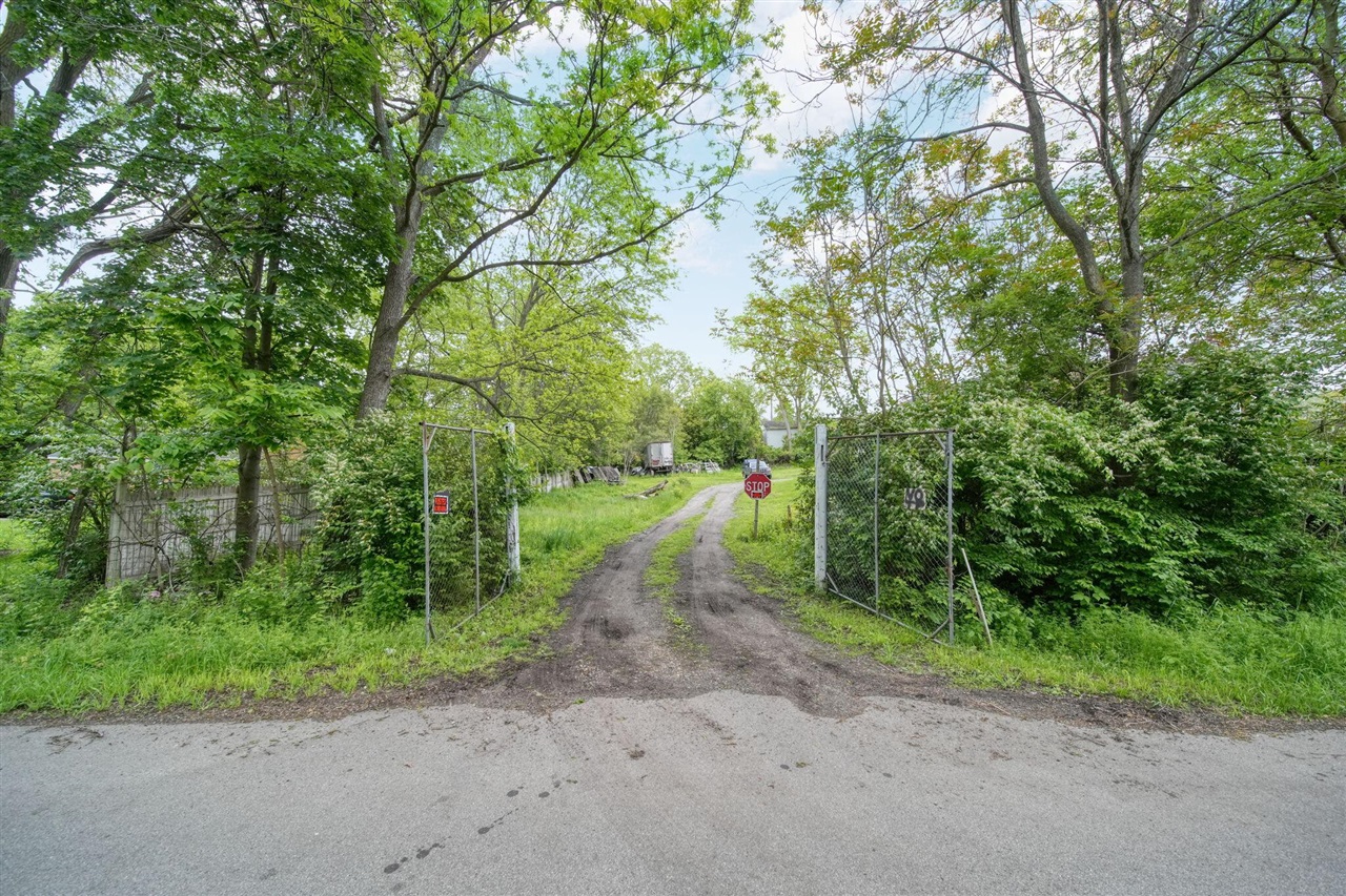 main property photo 16