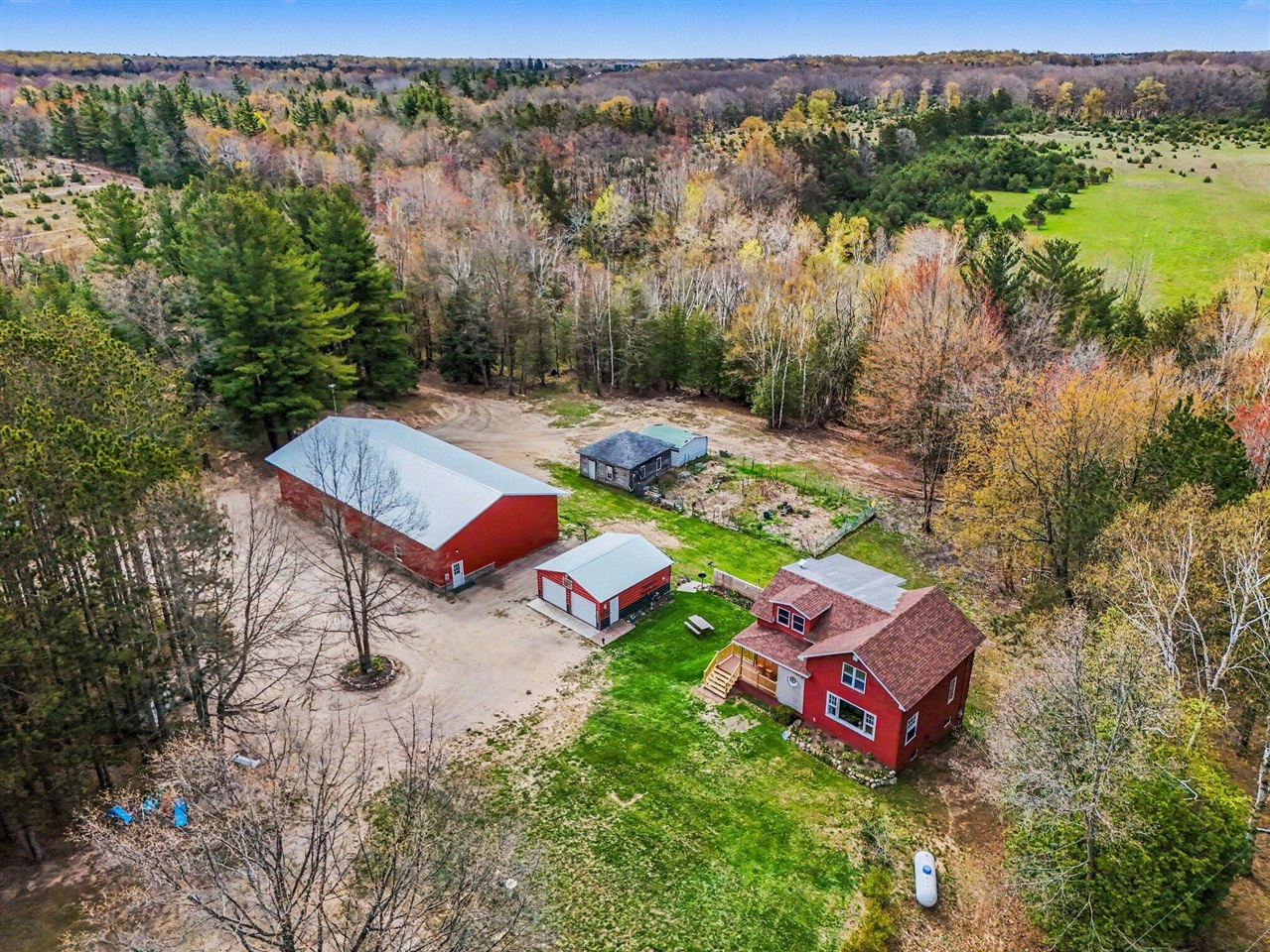 main property photo 5