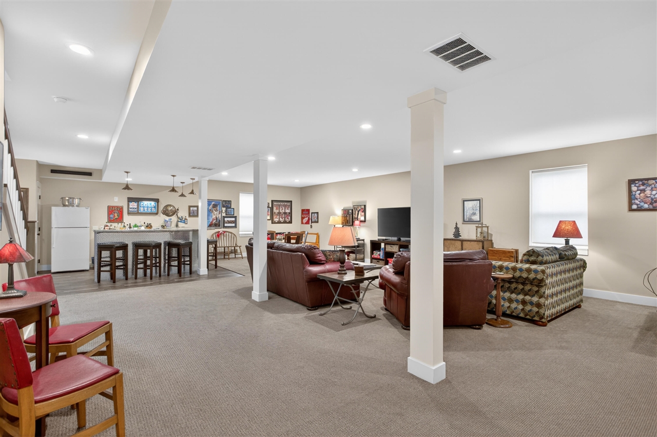 main property photo 60