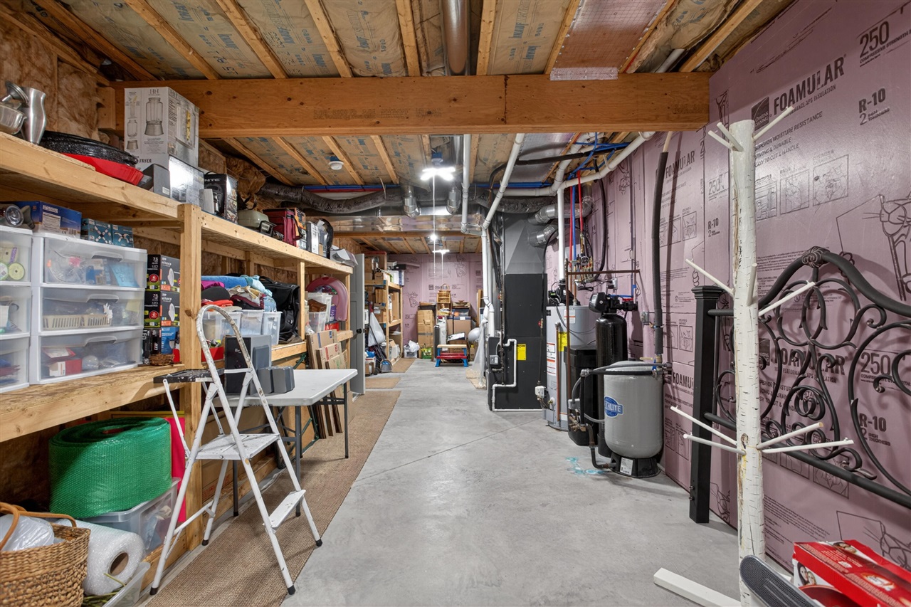 main property photo 68