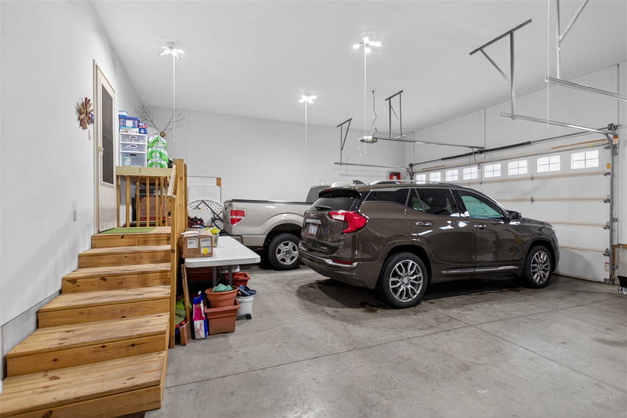 main property photo 69