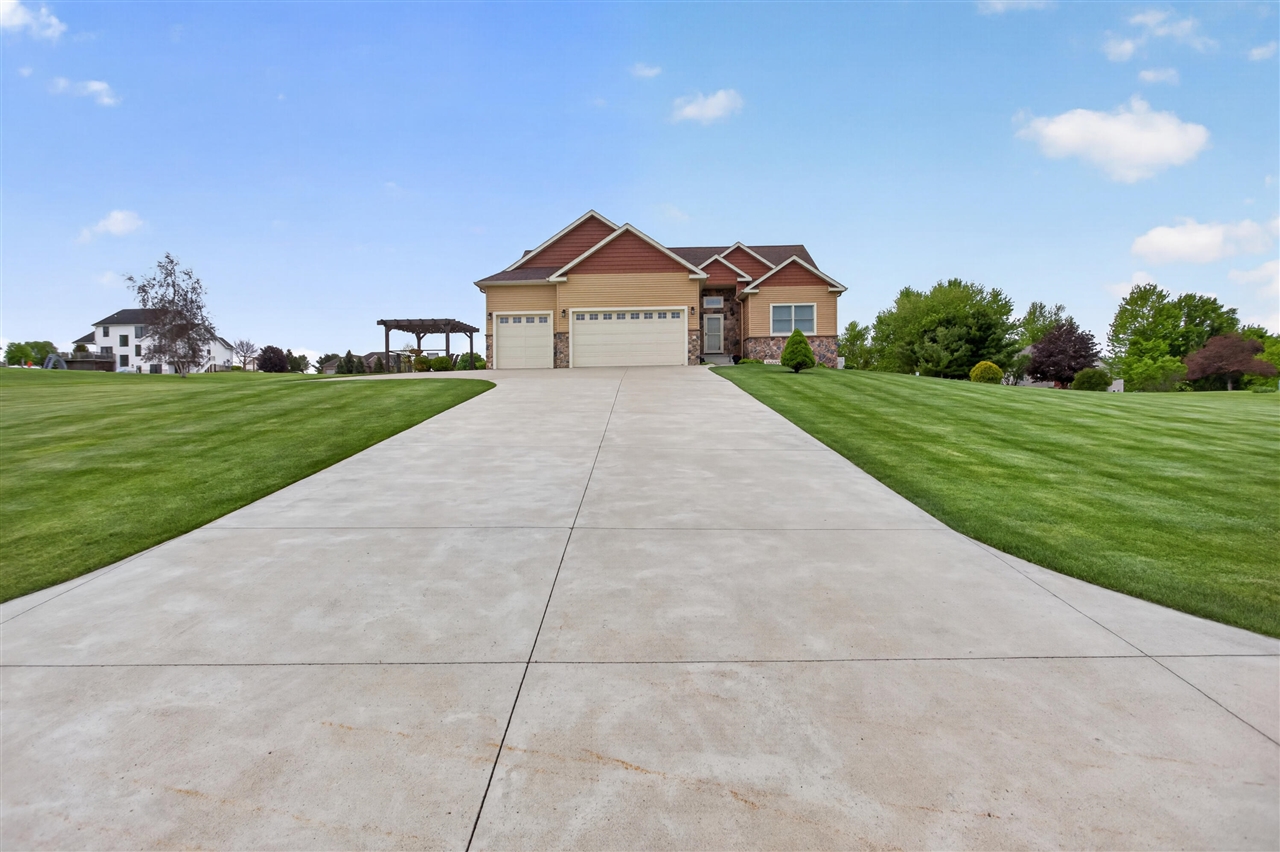 main property photo 77