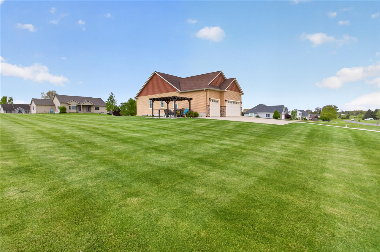 main property photo 79