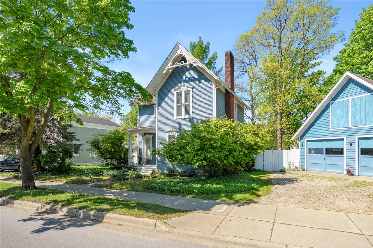 main property photo 47