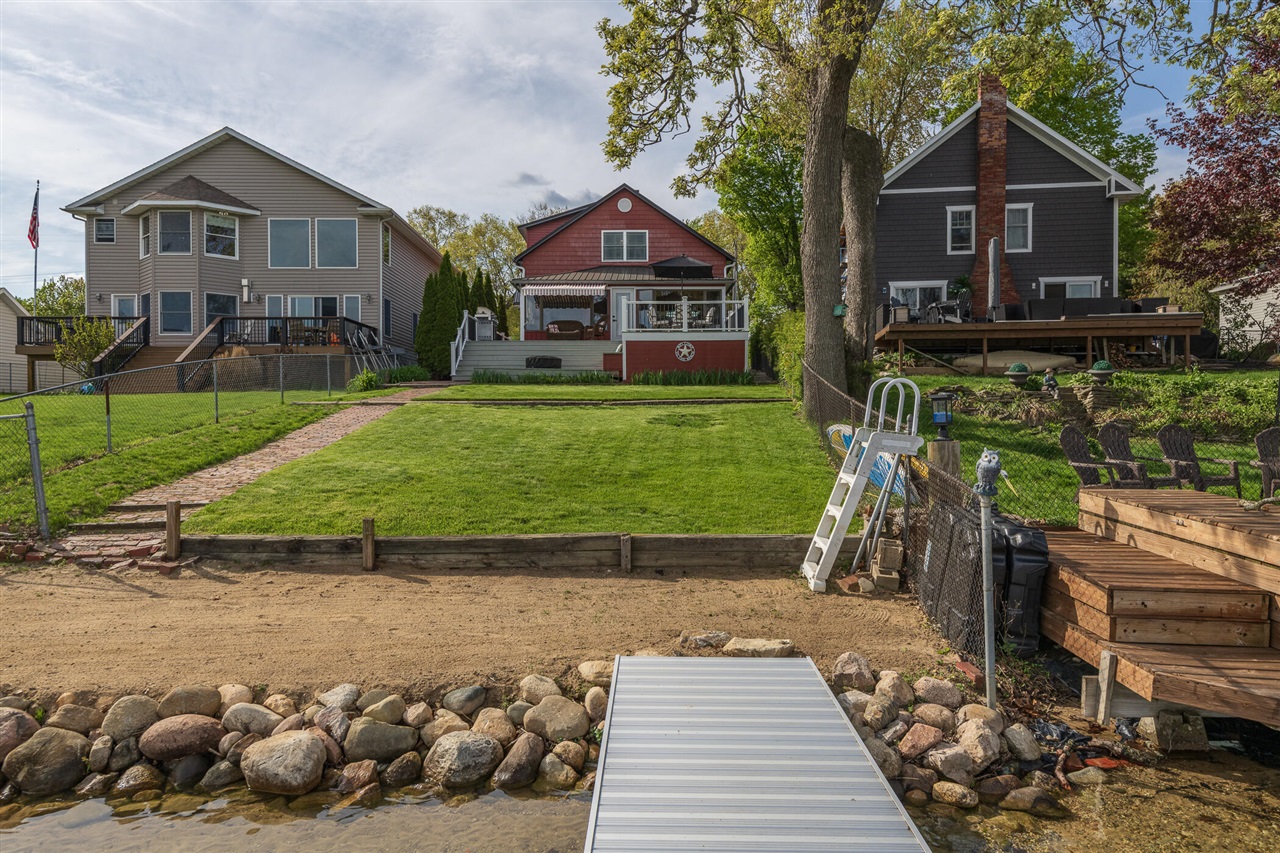 main property photo 80