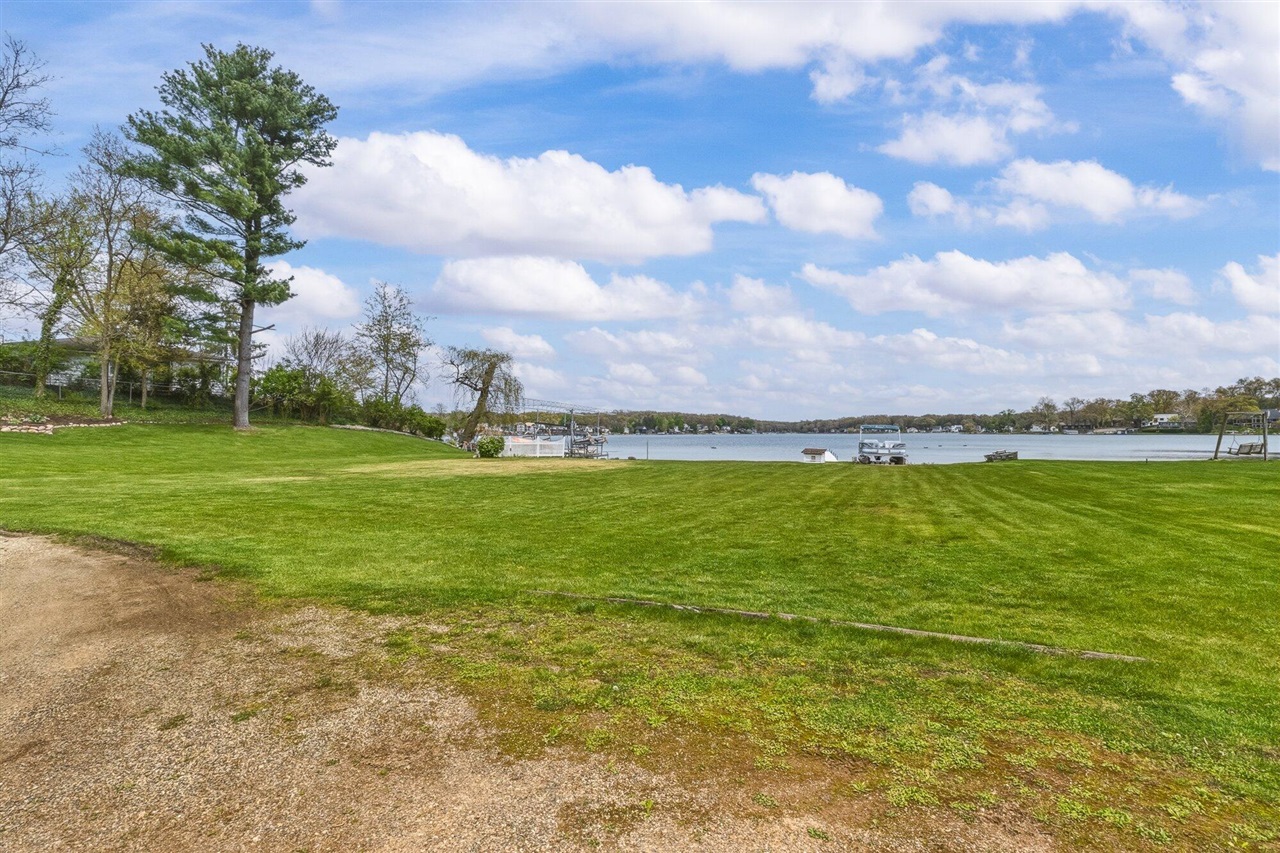 main property photo 50